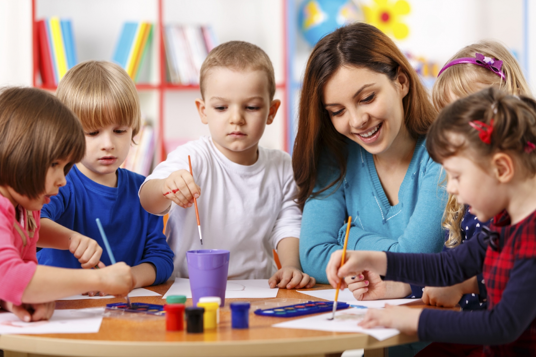 Average pay for a kindergarten teacher - Introduction